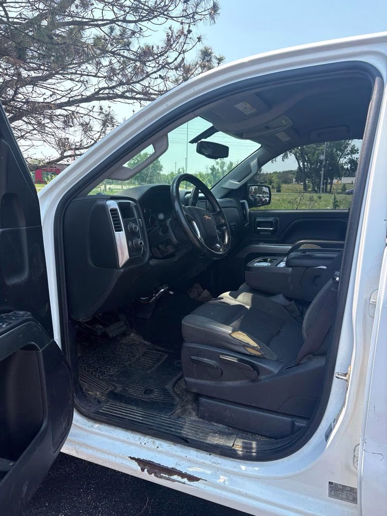 2015 Summit White Chevrolet Silverado 2500HD LT 4X4 Truck