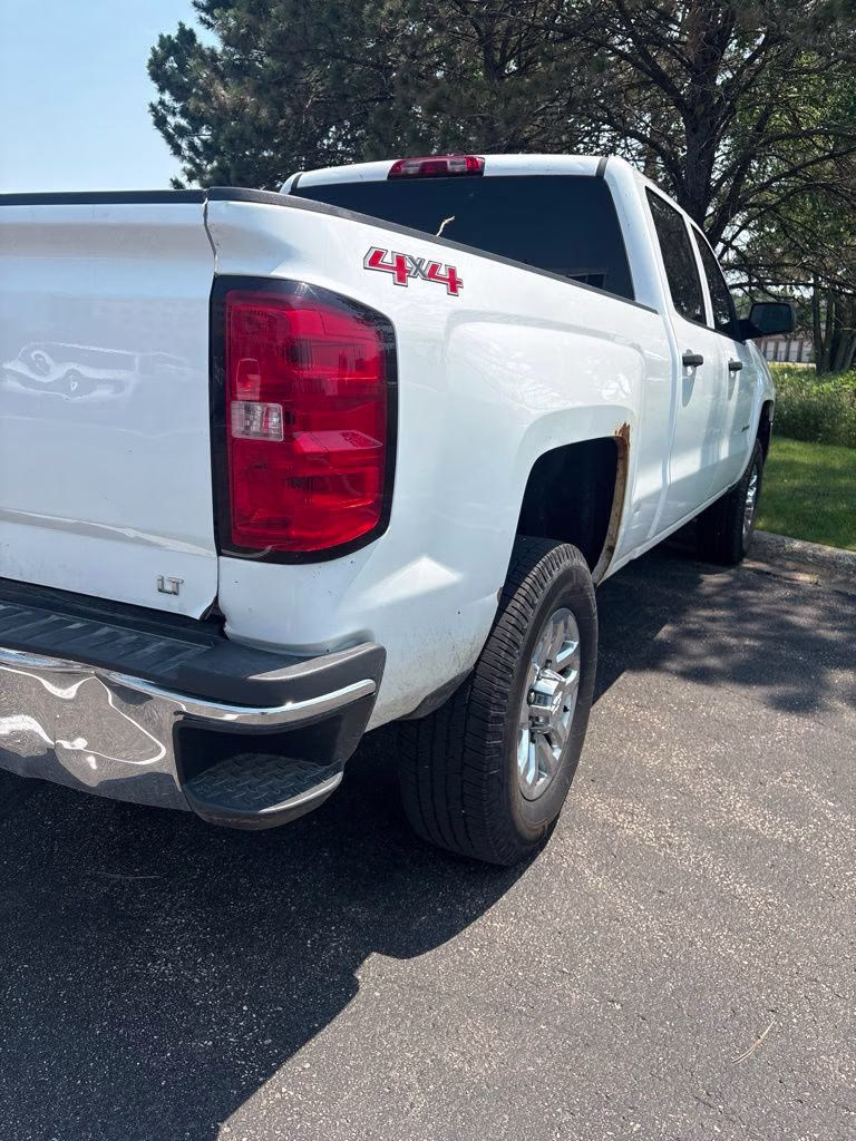 2015 Summit White Chevrolet Silverado 2500HD LT 4X4 Truck