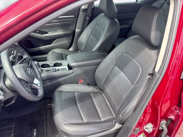 2021 Scarlet Nissan Altima 2.5 SL FWD Sedan