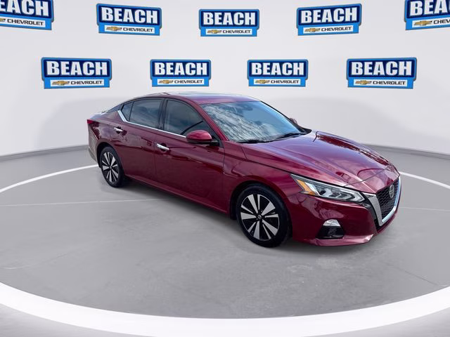 2021 Scarlet Nissan Altima 2.5 SL FWD Sedan