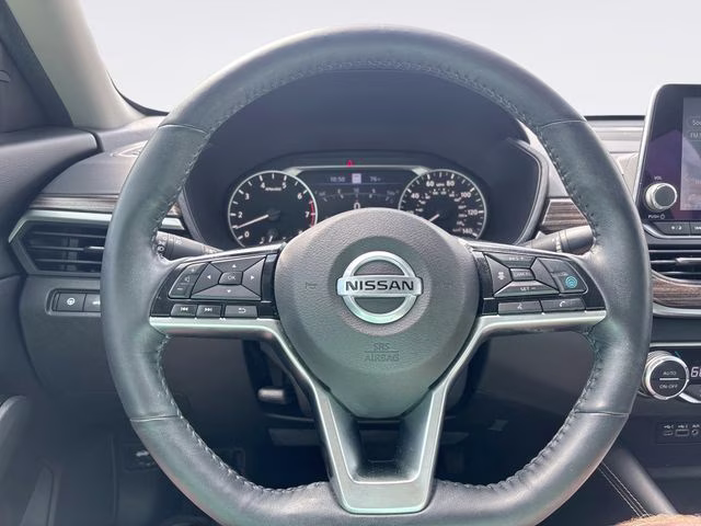 2021 Scarlet Nissan Altima 2.5 SL FWD Sedan