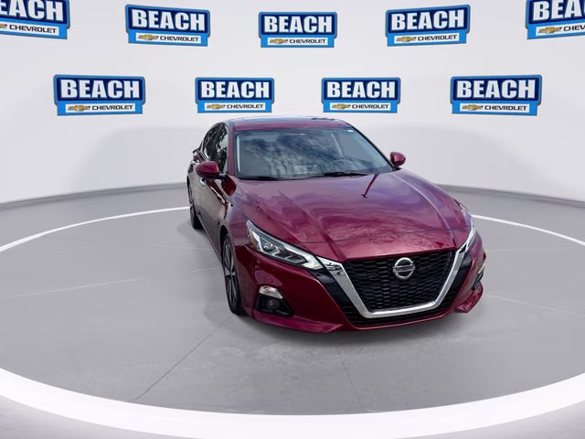 2021 Scarlet Nissan Altima 2.5 SL FWD Sedan