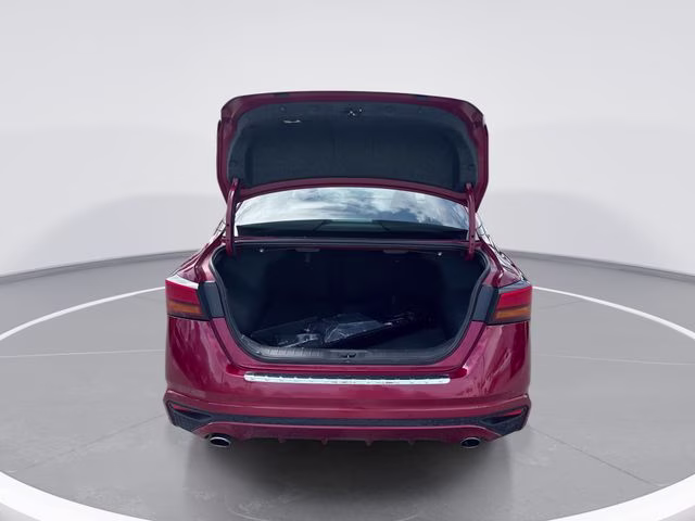 2021 Scarlet Nissan Altima 2.5 SL FWD Sedan