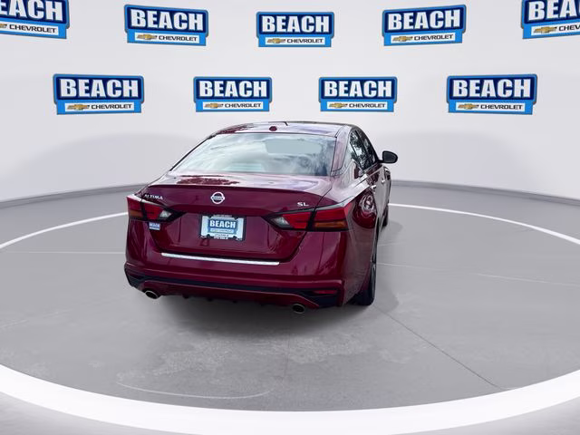 2021 Scarlet Nissan Altima 2.5 SL FWD Sedan