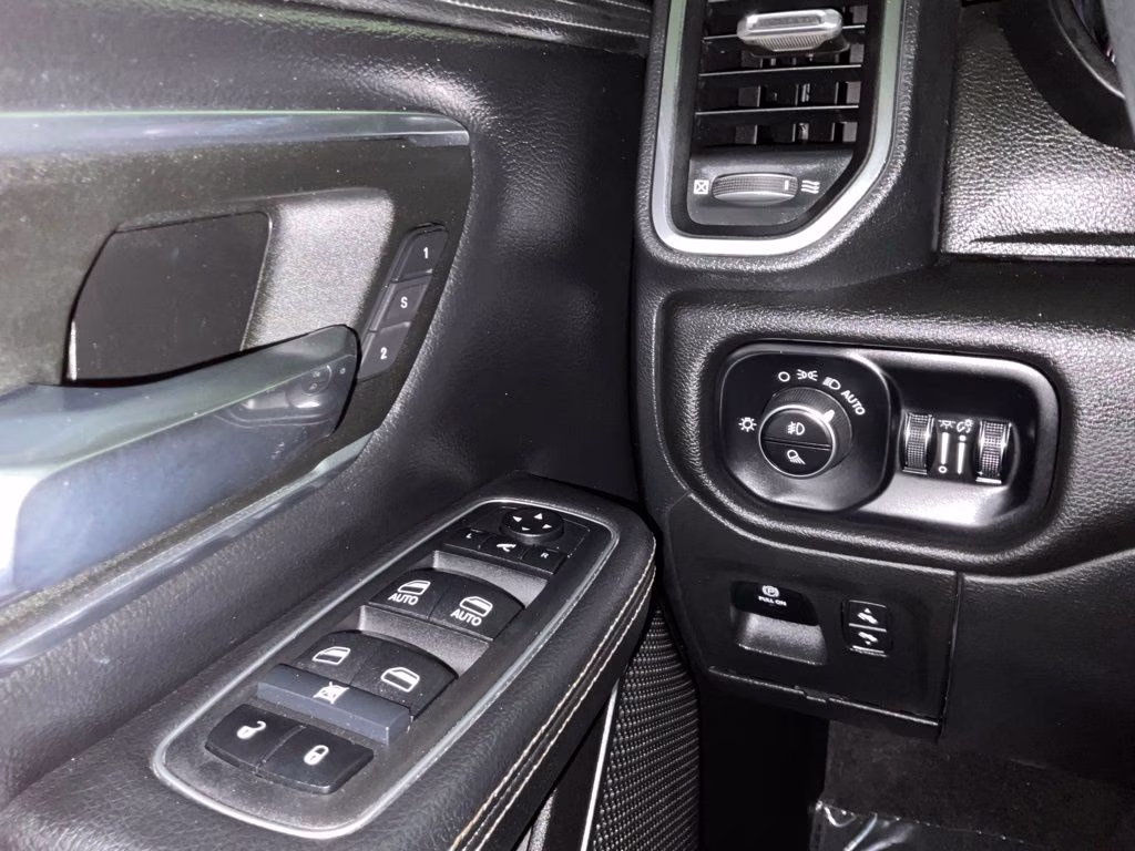 2023 Diamond Black Ram 1500 Laramie RWD Truck