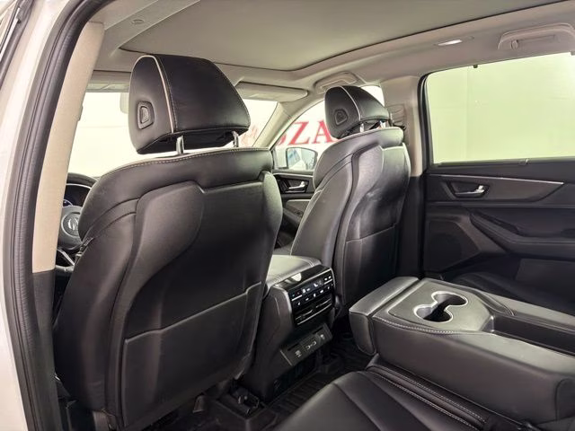 2022 White Acura MDX Advance SH-AWD AWD SUV