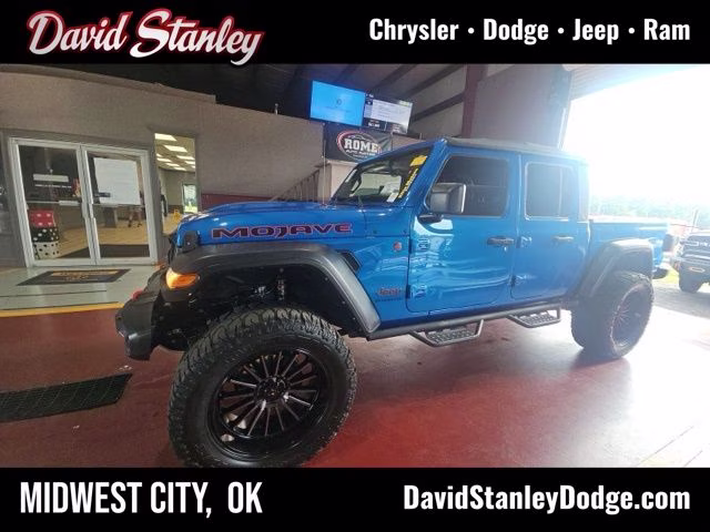 2022 Blue Pearl Jeep Gladiator Mojave 4X4 Truck