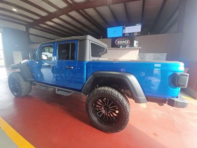 2022 Blue Pearl Jeep Gladiator Mojave 4X4 Truck