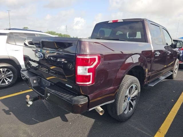 2020 Magma Red Ford F-150 XL 4X4 Truck