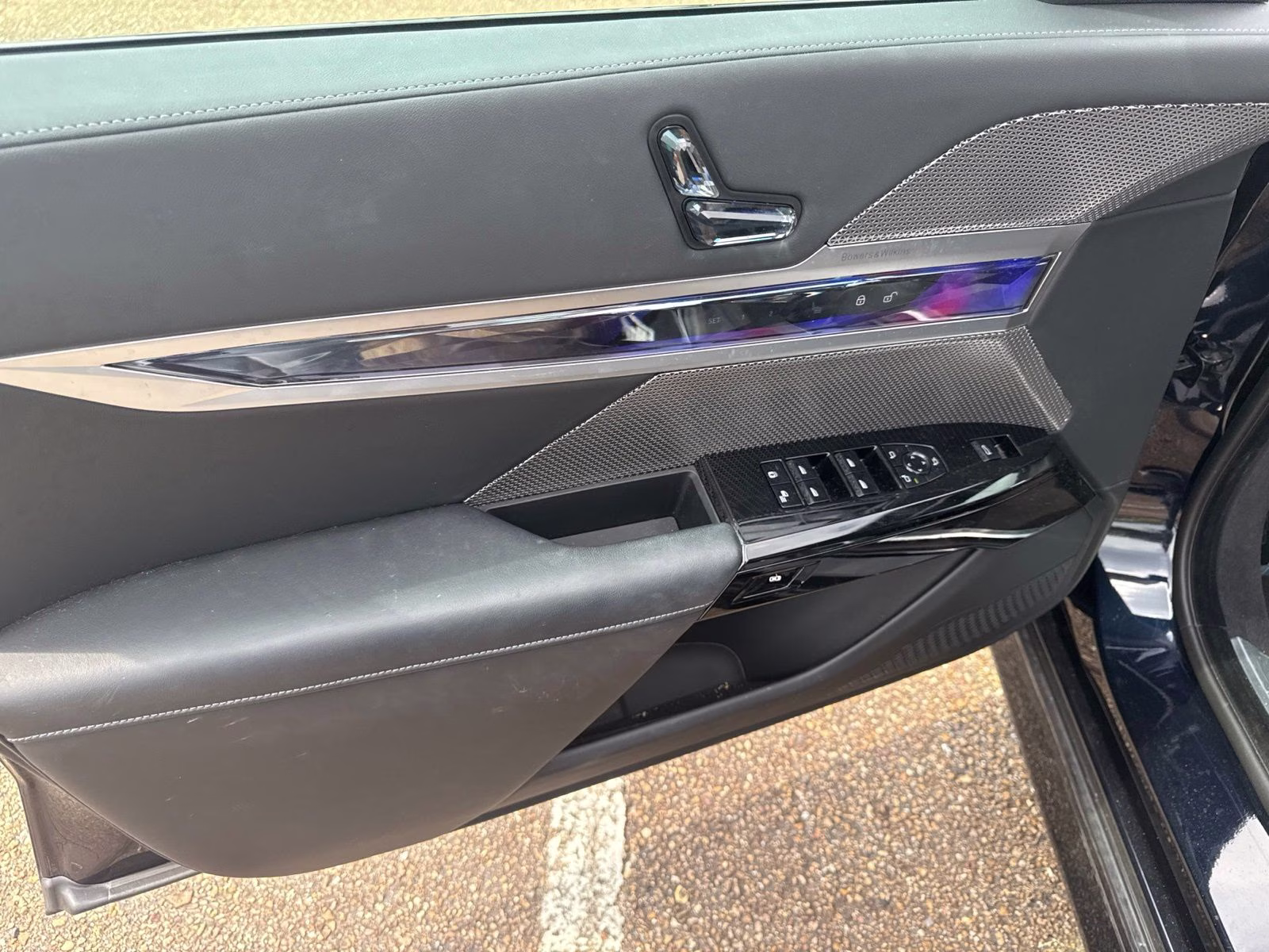 2023 Carbon Black Metallic BMW 7 Series 740i RWD Sedan