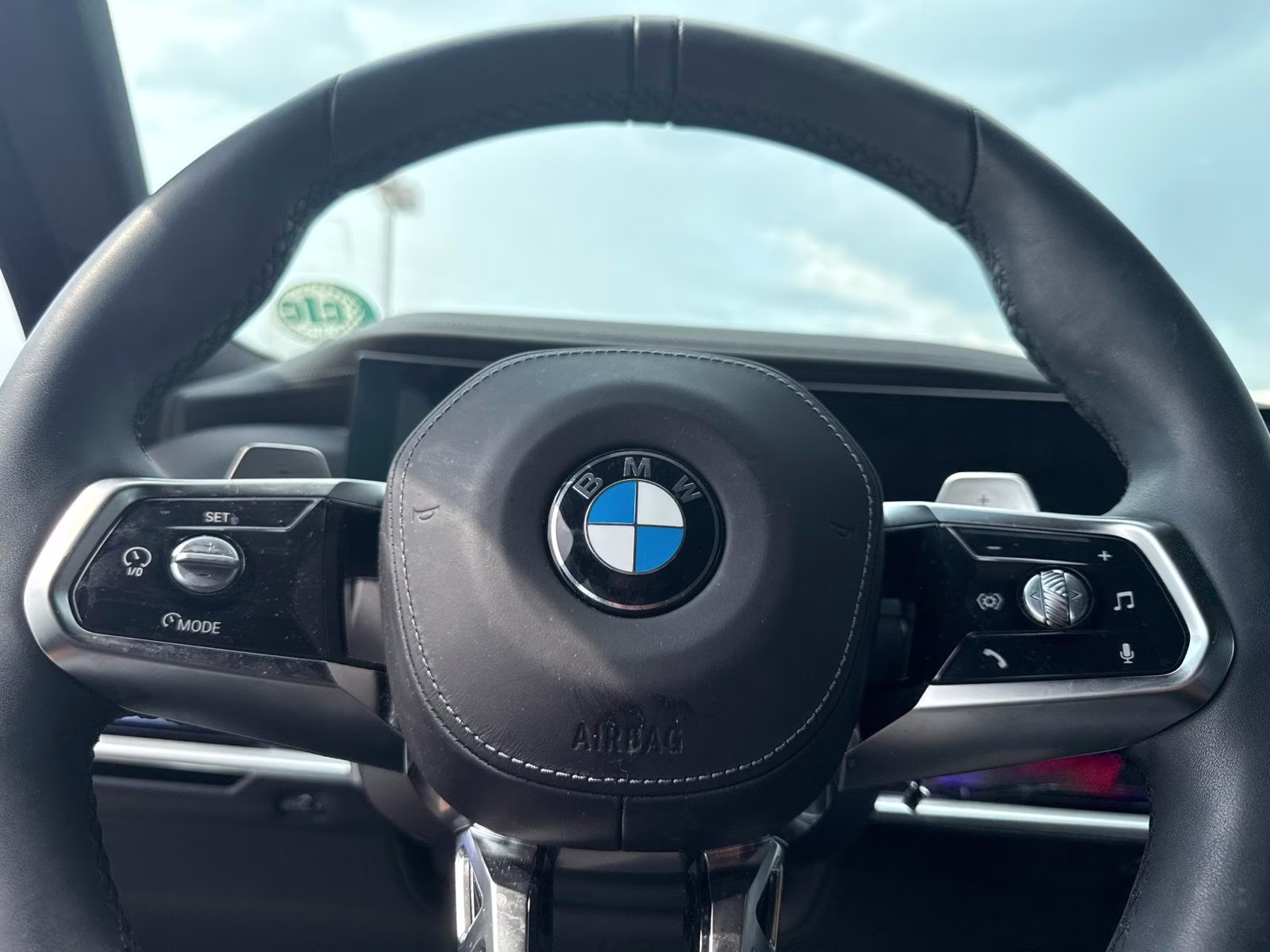 2023 Carbon Black Metallic BMW 7 Series 740i RWD Sedan
