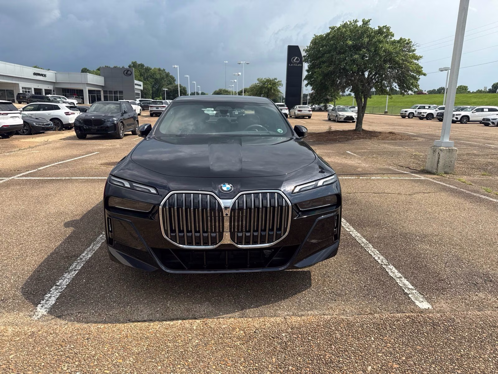 2023 Carbon Black Metallic BMW 7 Series 740i RWD Sedan