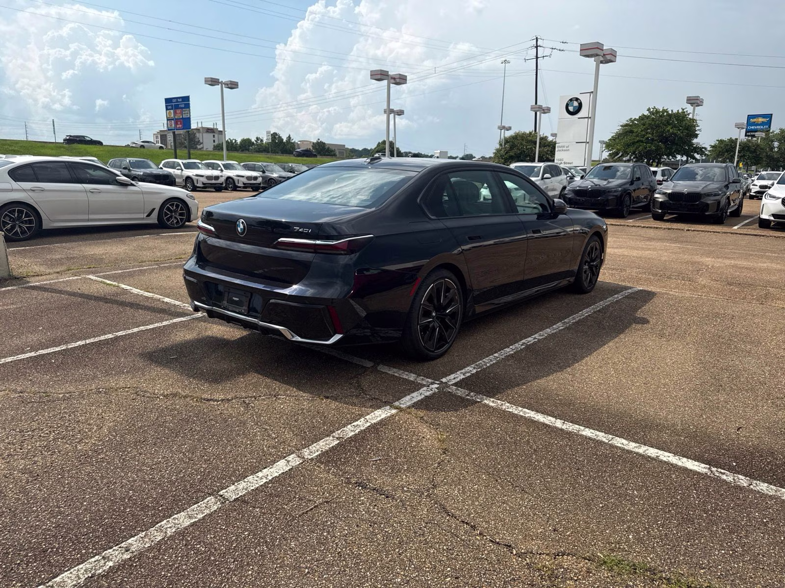 2023 Carbon Black Metallic BMW 7 Series 740i RWD Sedan