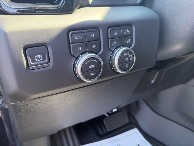 2026 Titainium GMC Sierra 2500HD AT4 4X4 Truck
