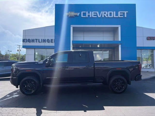 2026 Titainium GMC Sierra 2500HD AT4 4X4 Truck