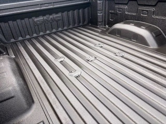 2026 Titainium GMC Sierra 2500HD AT4 4X4 Truck