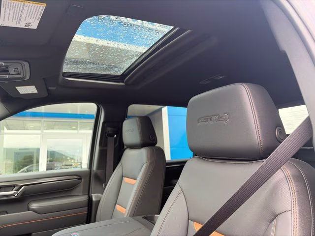 2026 Titainium GMC Sierra 2500HD AT4 4X4 Truck