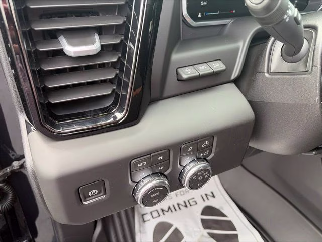 2026 Titainium GMC Sierra 2500HD AT4 4X4 Truck