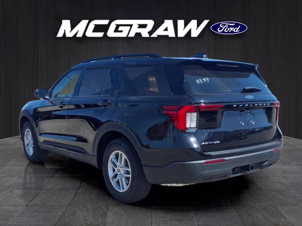 2026 Agate Black Metallic Ford Explorer Active w/200A Pkg RWD SUV