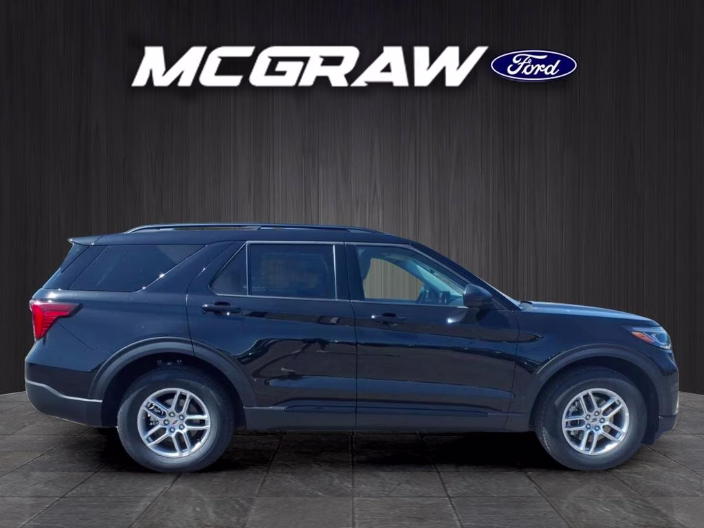 2026 Agate Black Metallic Ford Explorer Active w/200A Pkg RWD SUV