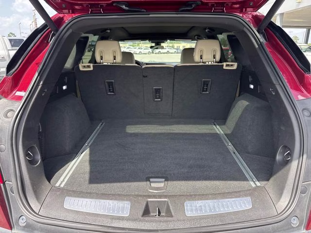 2019 Red Cadillac XT5 Luxury FWD SUV