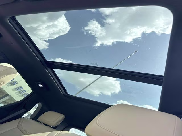 2019 Red Cadillac XT5 Luxury FWD SUV