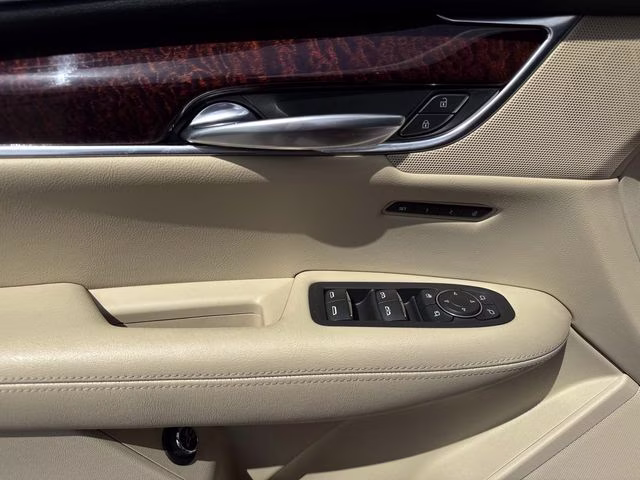 2019 Red Cadillac XT5 Luxury FWD SUV