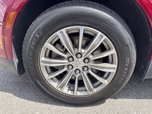 2019 Red Cadillac XT5 Luxury FWD SUV