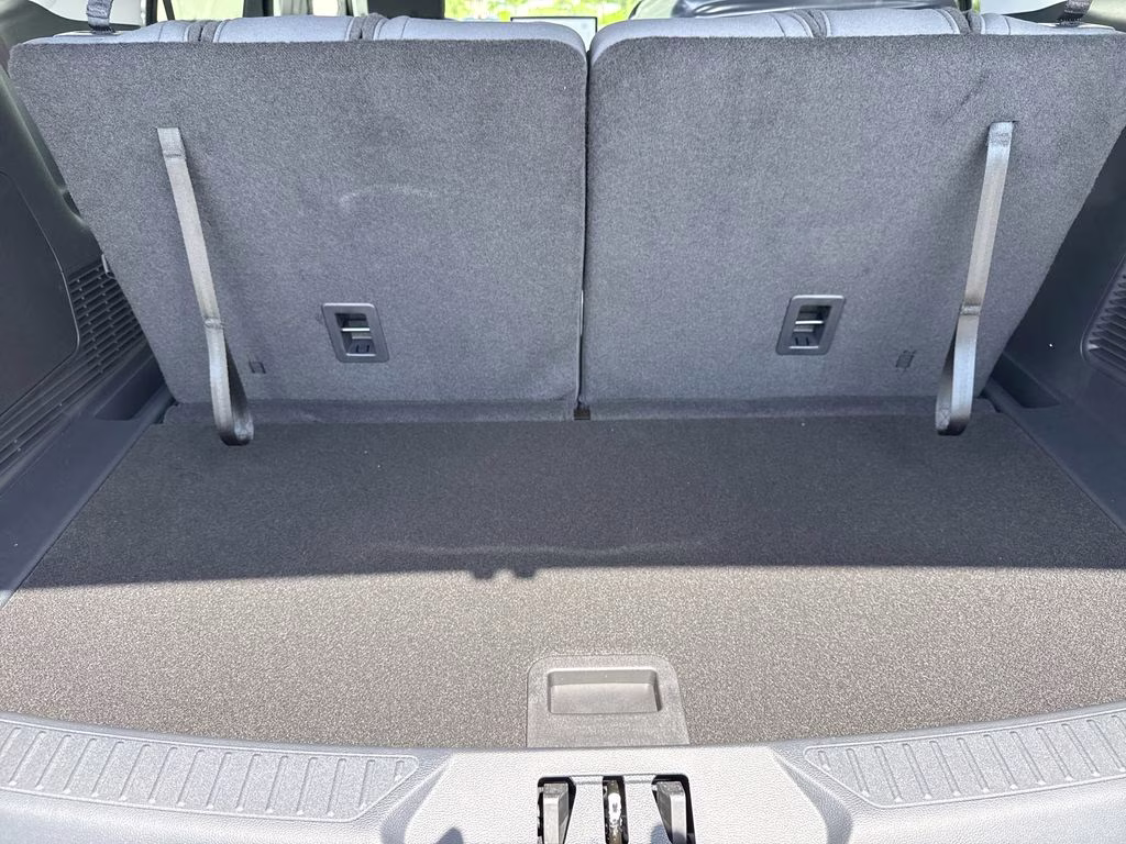 2026 Space White Metallic Ford Explorer Active RWD SUV