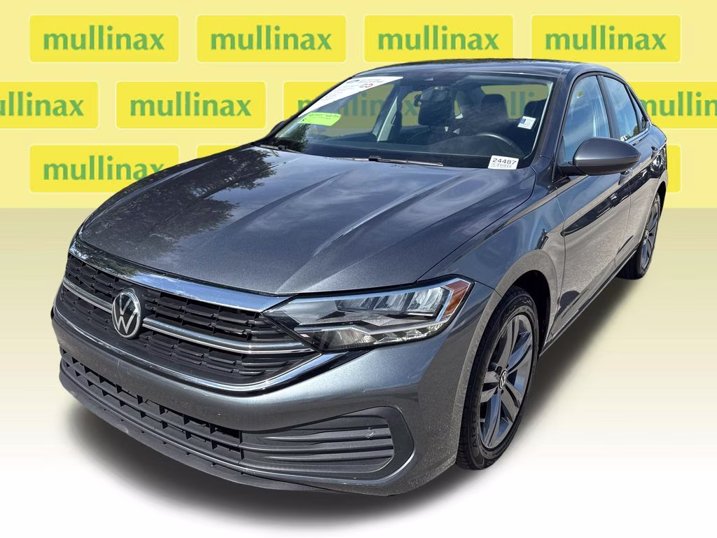 2022 Platinum Gray Metallic Volkswagen Jetta 1.5T SE FWD Sedan