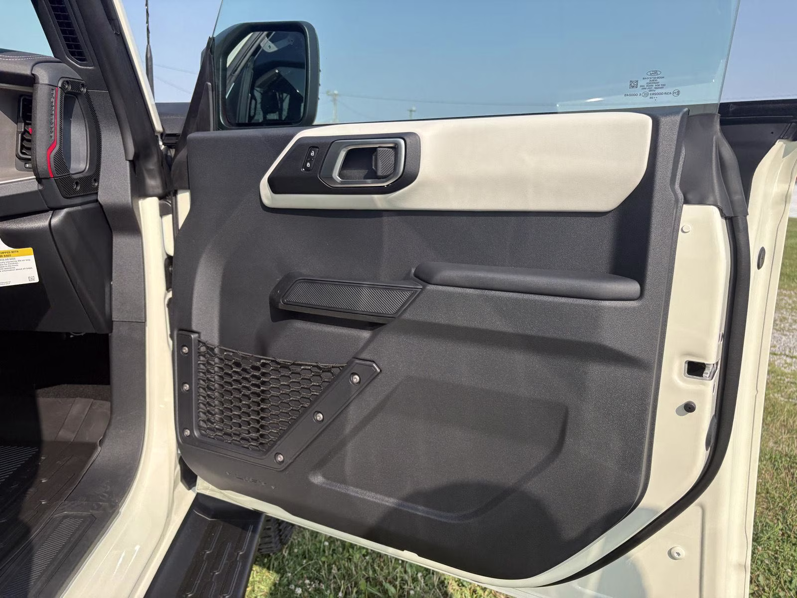 2026 Wimbledon White Ford Bronco Outer Banks 4X4 SUV