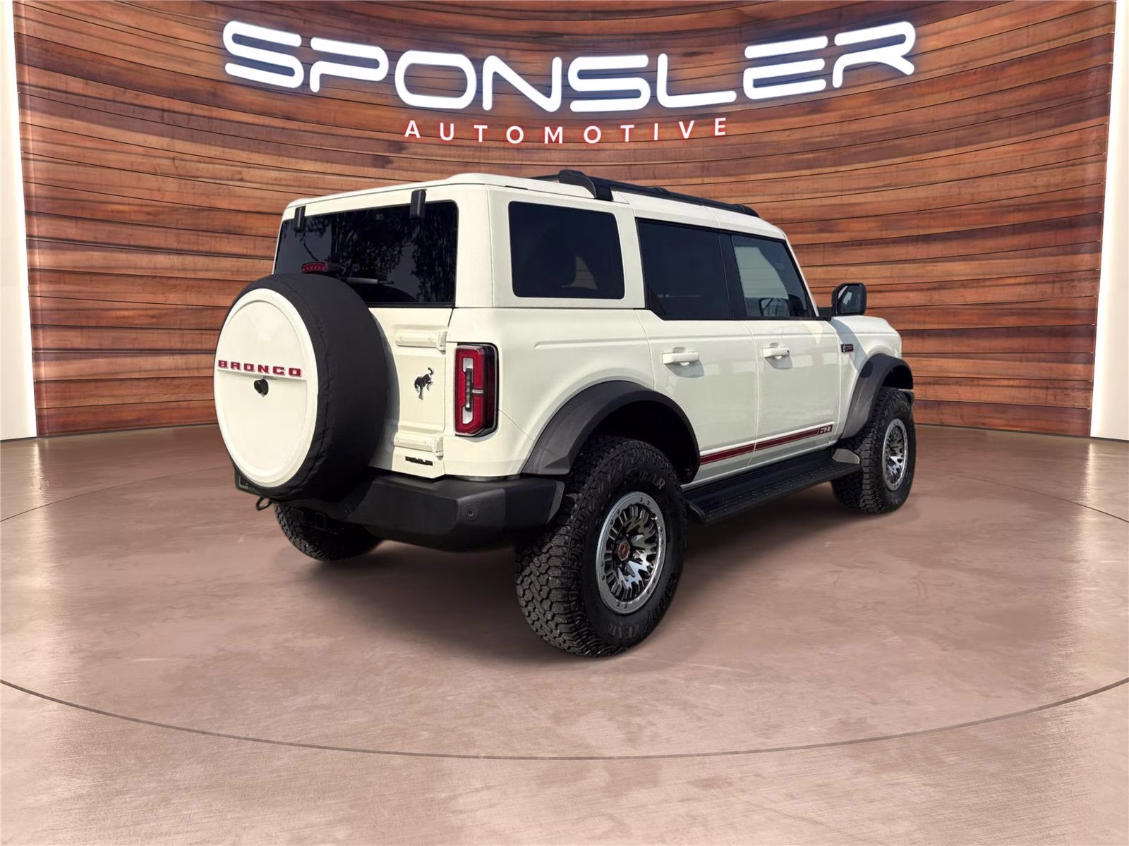 2026 Wimbledon White Ford Bronco Outer Banks 4X4 SUV
