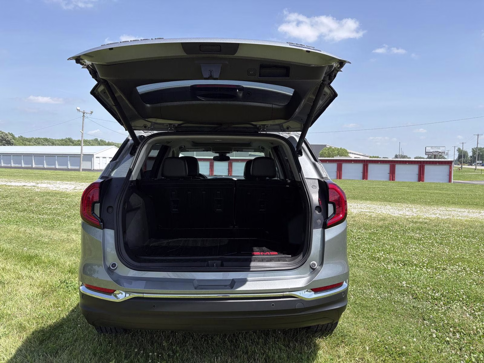 2024 Sterling Metallic GMC Terrain SLT AWD SUV