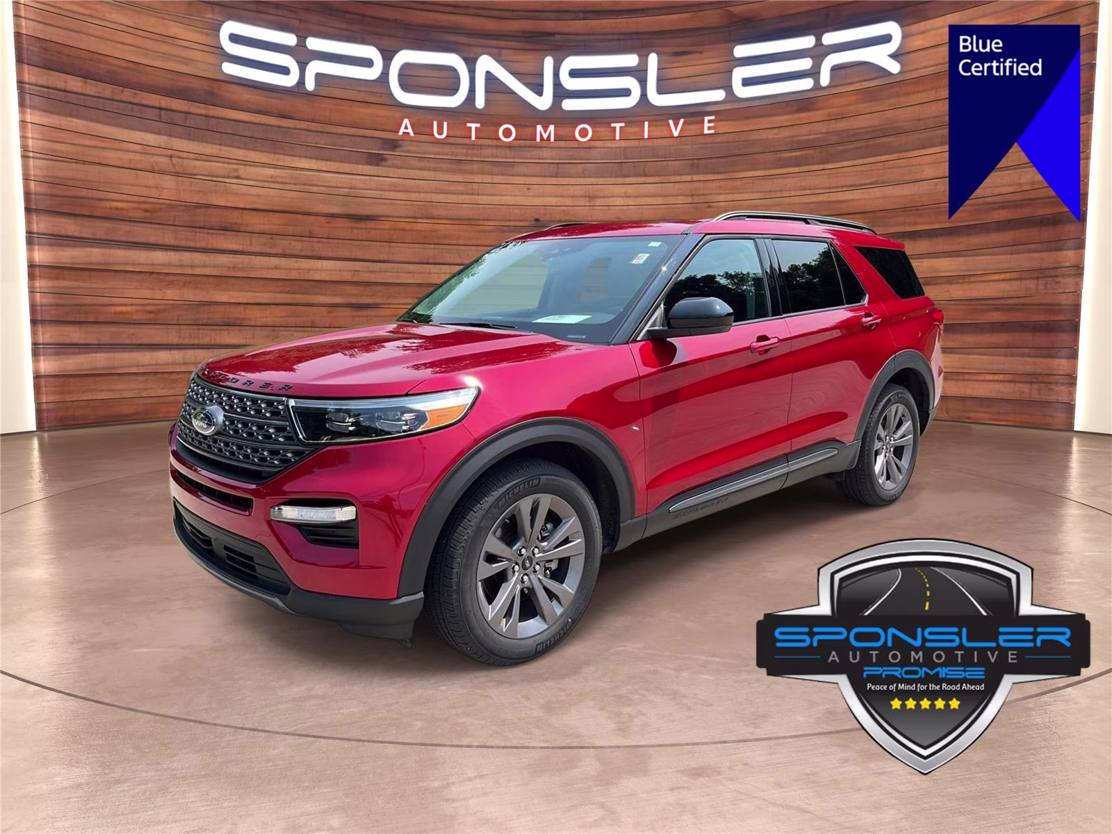 2024 Rapid Red Metallic Tinted Clearcoat Ford Explorer XLT 4X4 SUV