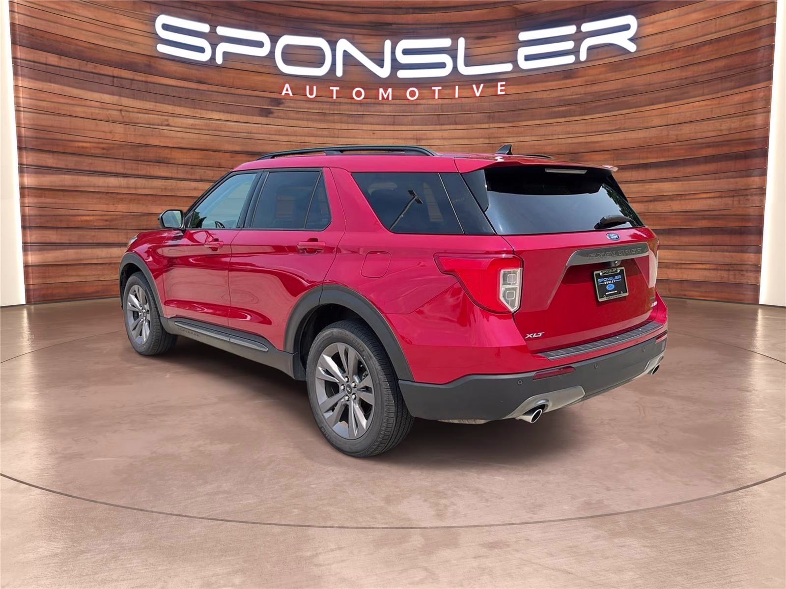 2024 Rapid Red Metallic Tinted Clearcoat Ford Explorer XLT 4X4 SUV