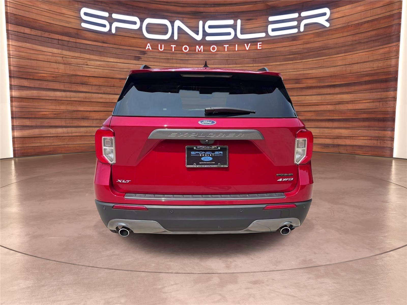 2024 Rapid Red Metallic Tinted Clearcoat Ford Explorer XLT 4X4 SUV