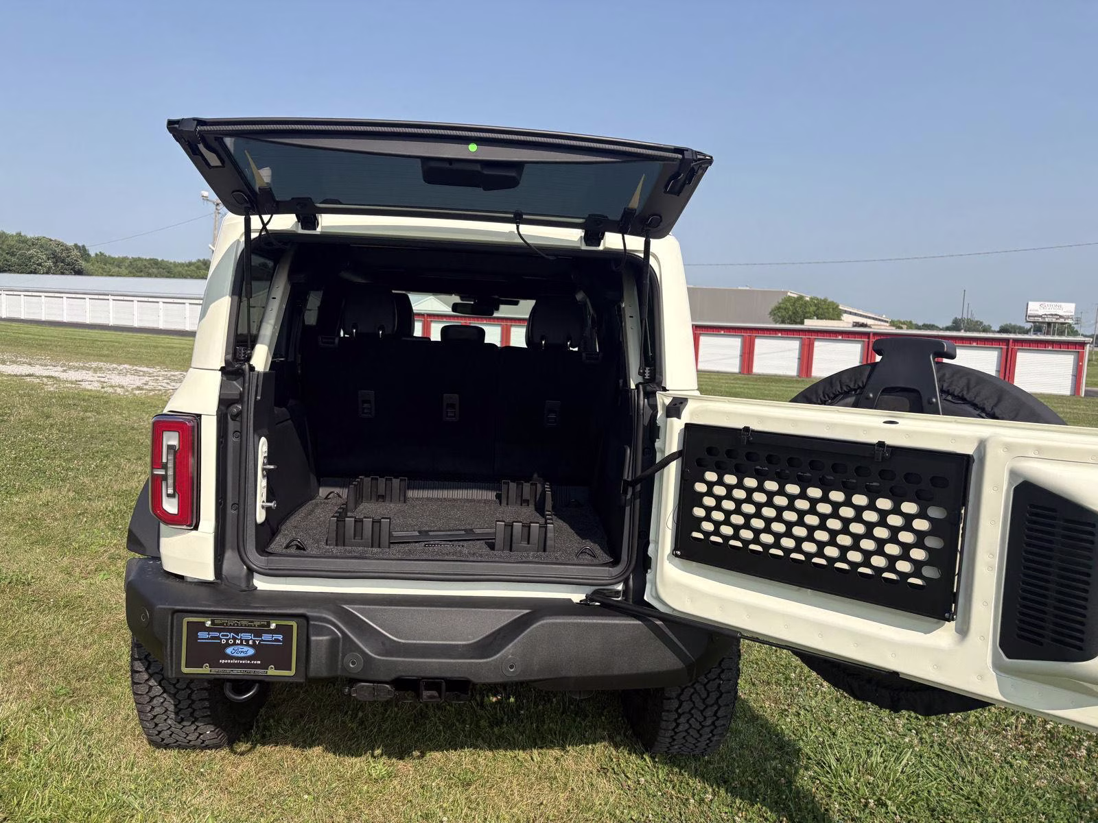 2026 Wimbledon White Ford Bronco Outer Banks 4X4 SUV
