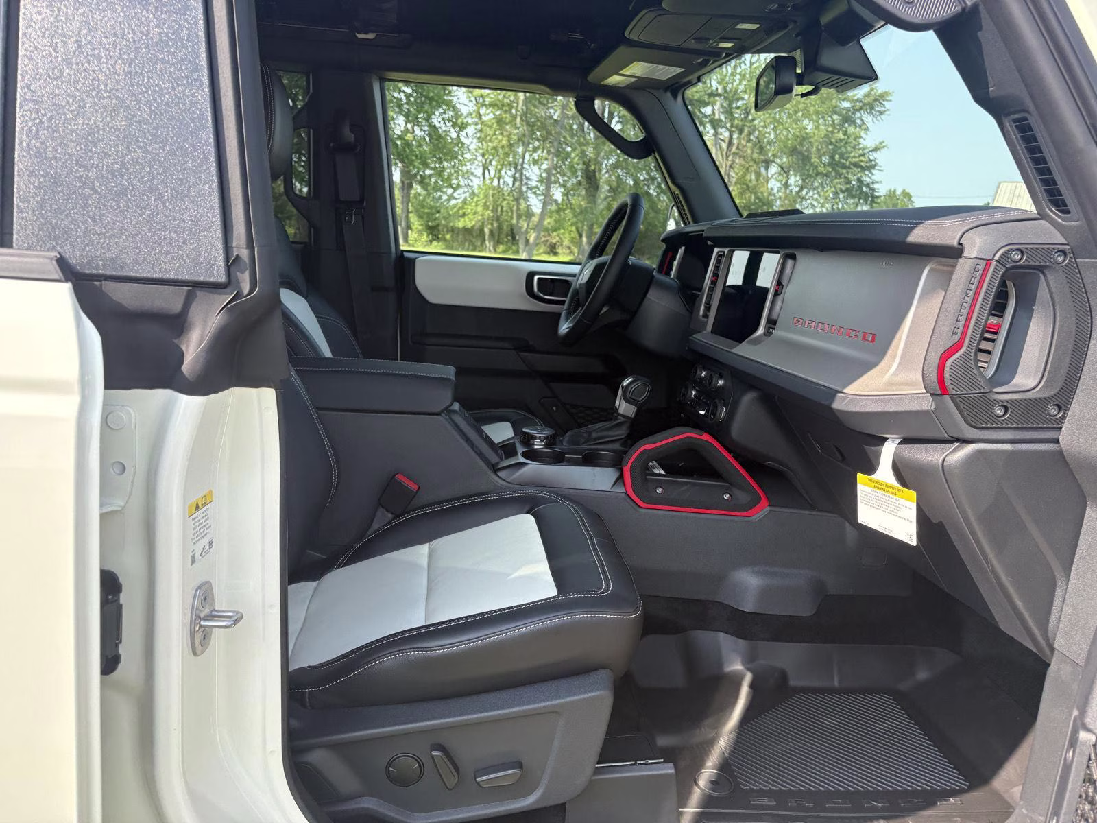 2026 Wimbledon White Ford Bronco Outer Banks 4X4 SUV