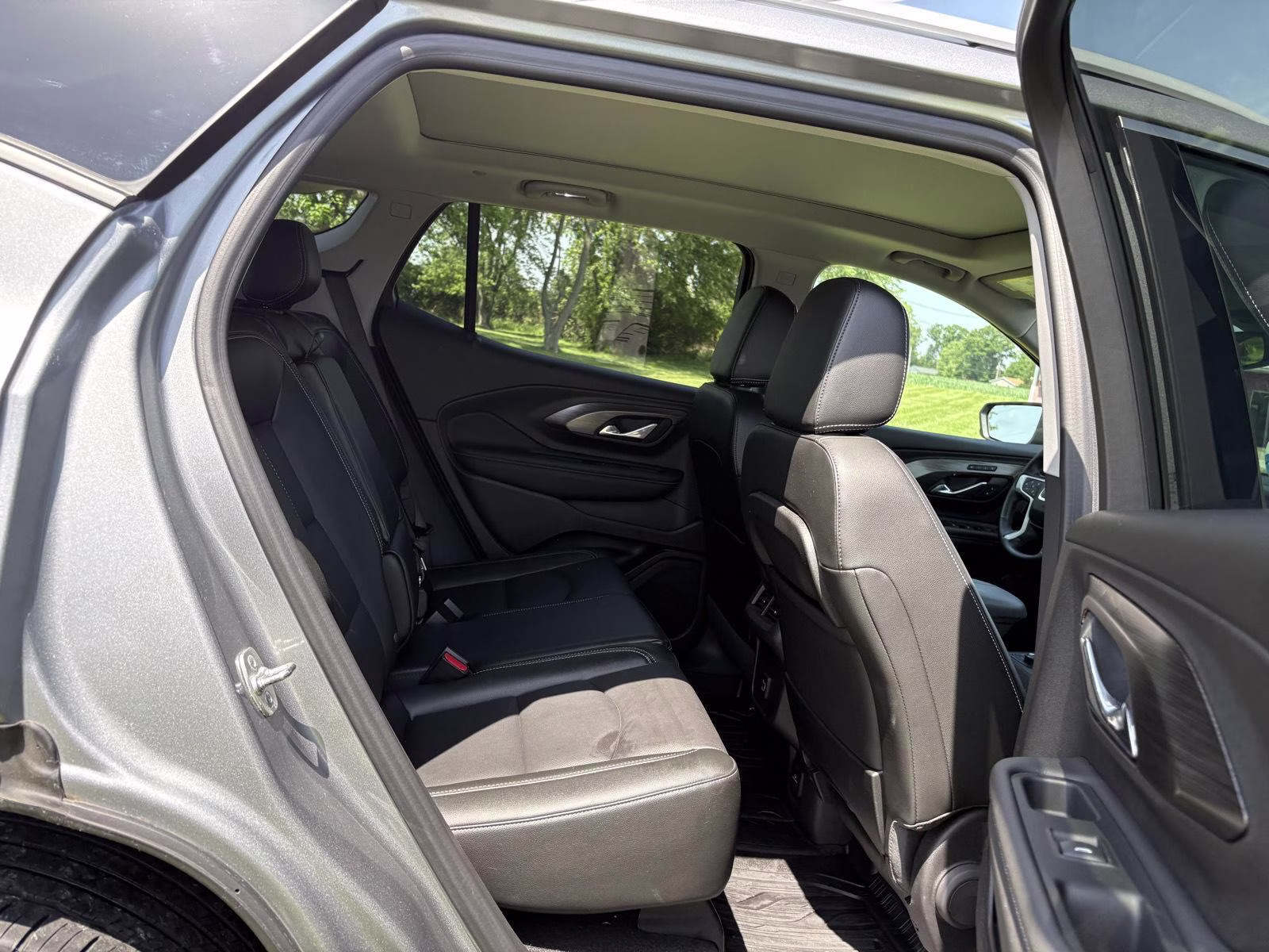 2024 Sterling Metallic GMC Terrain SLT AWD SUV