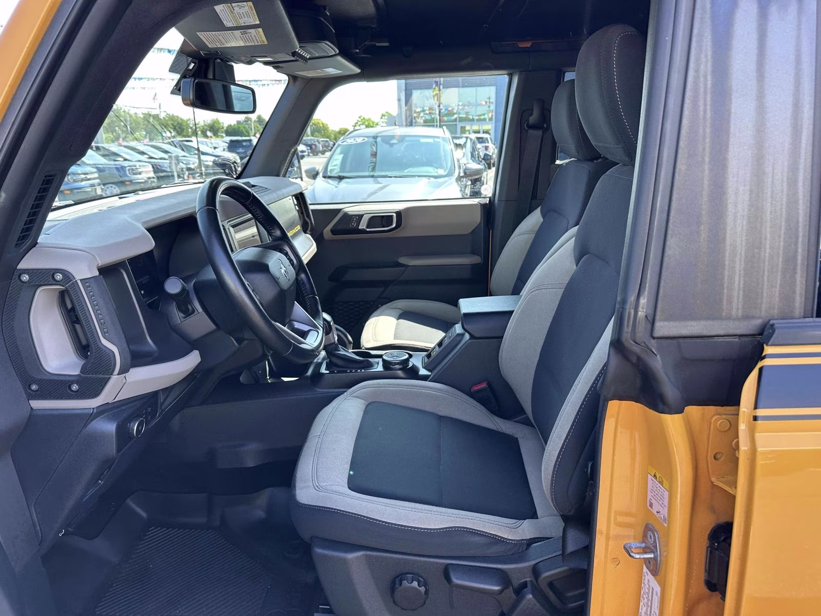 2022 Cyber Orange Metallic Tricoat Ford Bronco Big Bend 4 Door 4x4 4X4 SUV