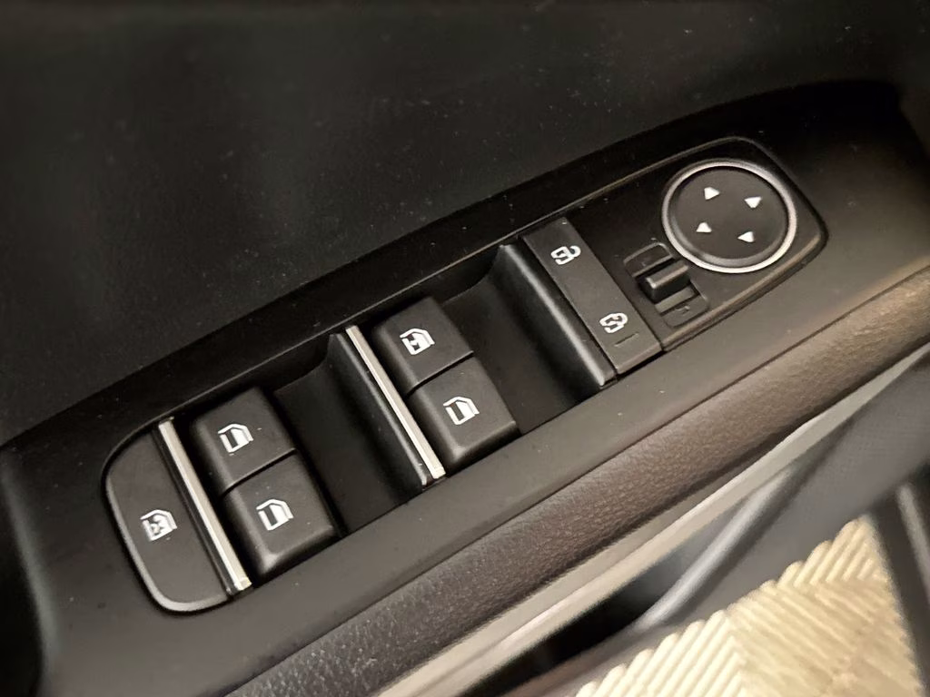 2024 Fusion Black Kia Soul S FWD Hatchback
