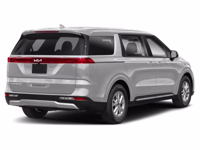 2022 Silky Silver Kia Carnival LXS FWD Van