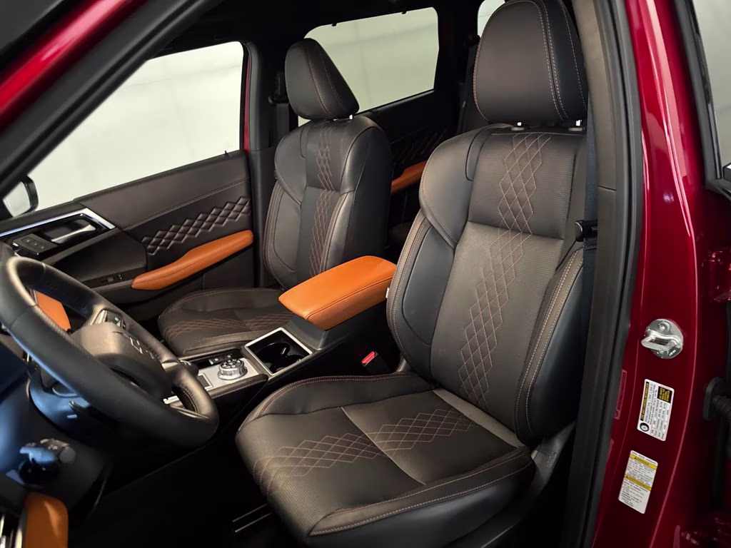 2025 Red Diamond/Black Roof Mitsubishi Outlander PHEV SEL Platinum Edition AWD SUV