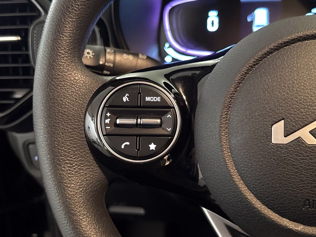 2024 Fusion Black Kia Soul S FWD Hatchback