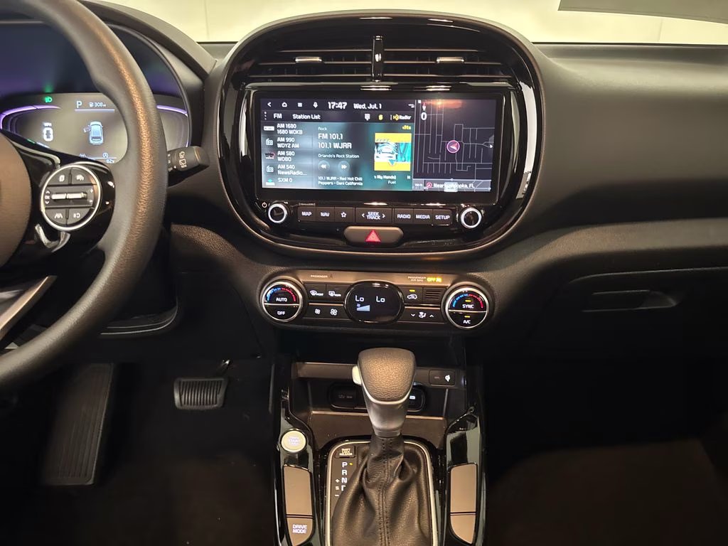 2024 Fusion Black Kia Soul S FWD Hatchback