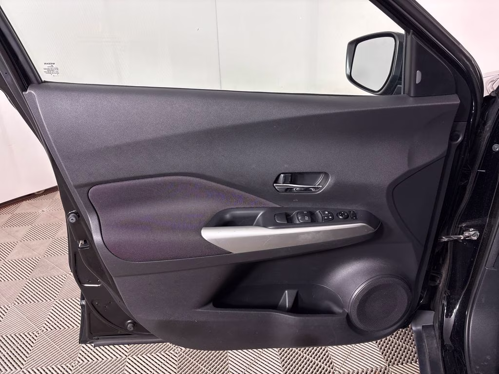 2019 Super Black Nissan Kicks SV FWD SUV
