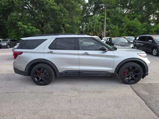 2022 Silver Metallic Ford Explorer ST RWD SUV