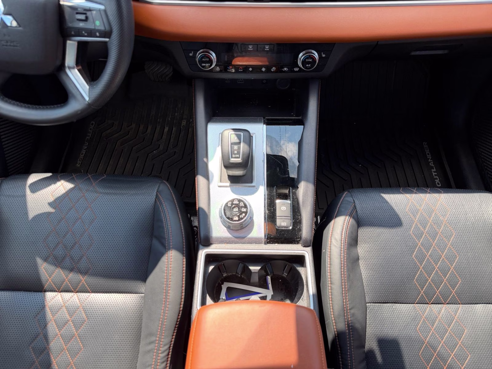 2022 Labrador Black Pearl Mitsubishi Outlander SEL 4X4 SUV