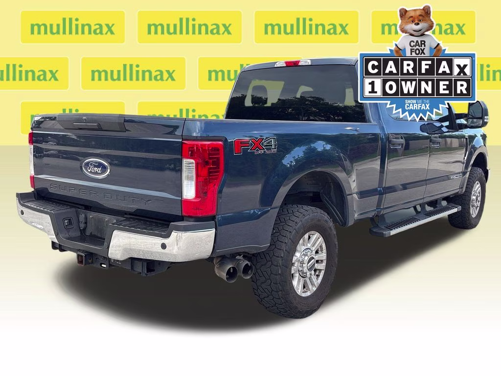 2019 Blue Ford Super Duty F-250 SRW XLT 4X4 Truck