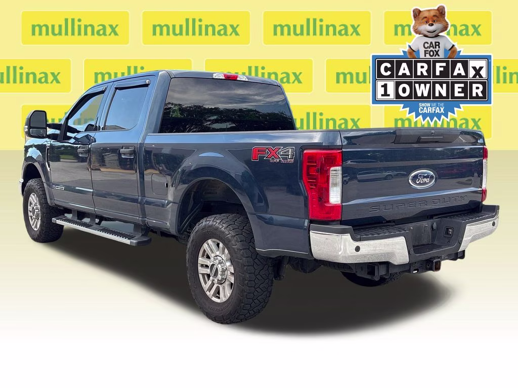 2019 Blue Ford Super Duty F-250 SRW XLT 4X4 Truck